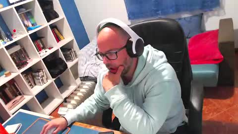 ravingr3d3 online show from April 13, 2026, 9:53 pm