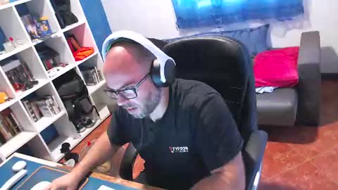 Snapshot of ravingr3d3 chatting on June 26, 2026, 8:08 am ravingr3d3 online show from June 26, 2026, 8:08 am