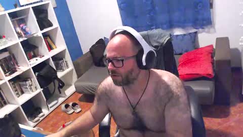 Snapshot of ravingr3d3 chatting on July 3, 2026, 11:33 pm ravingr3d3 online show from July 3, 2026, 11:33 pm