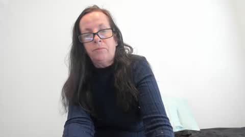 Ravishing Peach Goddess online show from March 3, 2026, 2:23 pm