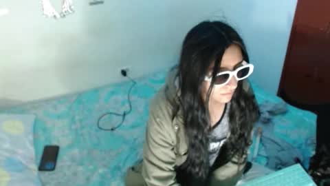 Snapshot of ray_naomi chatting on March 5, 2026, 2:51 am ask us online show from March 5, 2026, 2:51 am