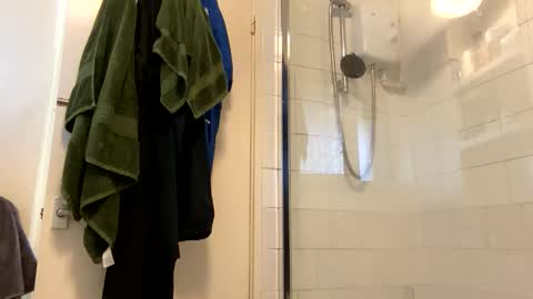 Raydick online show from November 21, 2025, 8:57 am