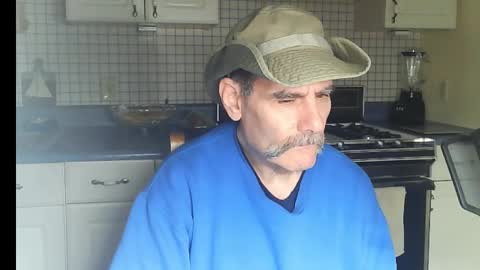 Ray online show from December 1, 2025, 9:58 am