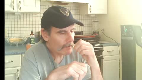 Ray online show from April 23, 2026, 7:38 pm