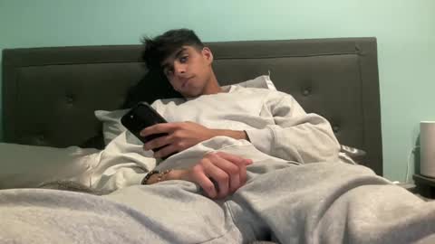 Snapshot of raymondg8596 chatting on February 3, 2025, 10:32 pm raymondg8596 online show from February 3, 2025, 10:32 pm