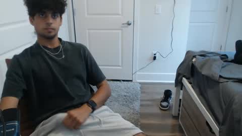 Snapshot of raymondg8596 chatting on September 18, 2025, 7:38 pm raymondg8596 online show from September 18, 2025, 7:38 pm