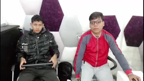 Snapshot of raystewart_ chatting on October 31, 2025, 2:01 am raystewart online show from October 31, 2025, 2:01 am