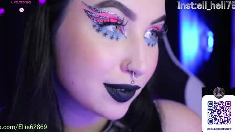 Snapshot of razor_claw chatting on September 29, 2025, 9:08 pm My kittensIm on vacation until July 25th. You can join the fan club  free content  online show from September 29, 2025, 9:08 pm