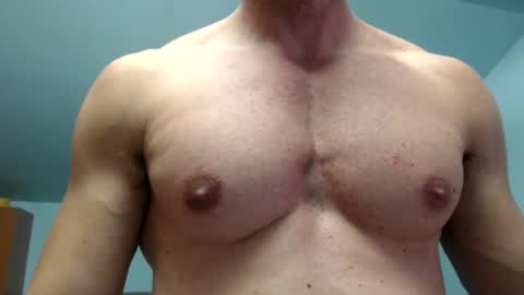 razorramon13 online show from April 9, 2026, 11:37 am