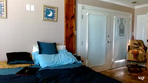 ready4aride2day online show from September 8, 2025, 5:56 pm