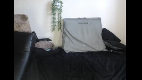 Fannie online show from September 30, 2025, 4:56 pm