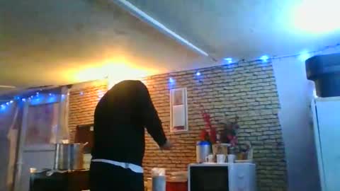 real_coupl3 online show from January 9, 2026, 7:11 am