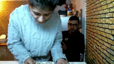 real_coupl3 online show from February 17, 2026, 10:12 am