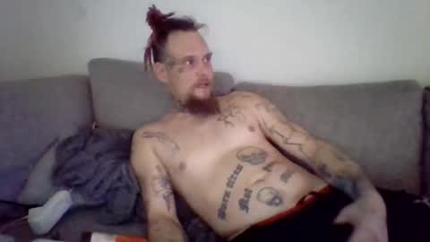 Snapshot of realredrasta chatting on November 1, 2025, 11:23 am RedRasta online show from November 1, 2025, 11:23 am