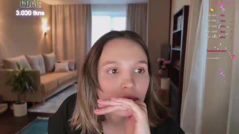 AliceEve online show from December 8, 2024, 10:41 am