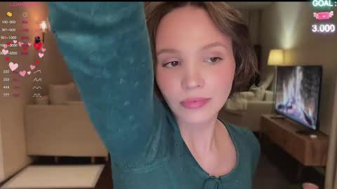 AliceEve online show from February 5, 2025, 6:48 pm