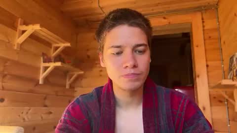 AliceEve online show from September 29, 2025, 12:43 pm