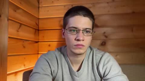 AliceEve online show from December 22, 2025, 12:35 pm