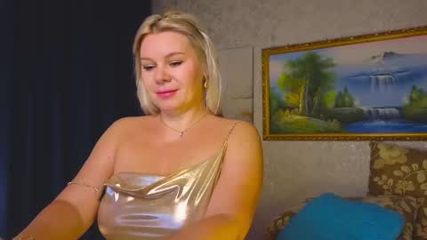 Im a little sick. Ill be back soon. online show from November 14, 2025, 12:04 pm