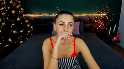 rebecca_diamonds online show from December 21, 2025, 6:31 am