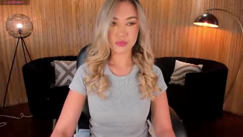 Snapshot of rebeccahudson_ chatting on July 13, 2026, 6:44 pm Rebe online show from July 13, 2026, 6:44 pm