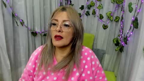 Rebecca online show from October 14, 2025, 2:45 am