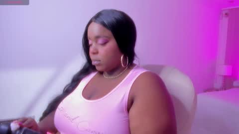 Snapshot of rebeka_spencer chatting on February 21, 2025, 11:33 am rebeka online show from February 21, 2025, 11:33 am