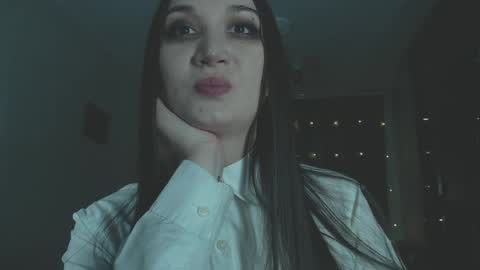 AnnaAnnet online show from April 18, 2026, 12:53 pm