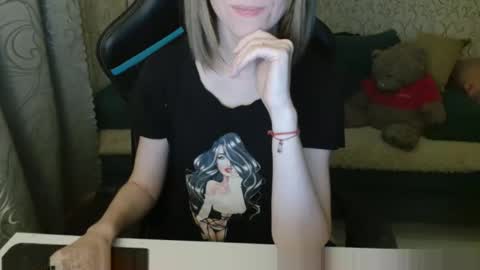 Snapshot of rebesaolset chatting on October 4, 2025, 3:32 pm RebesaOlset online show from October 4, 2025, 3:32 pm