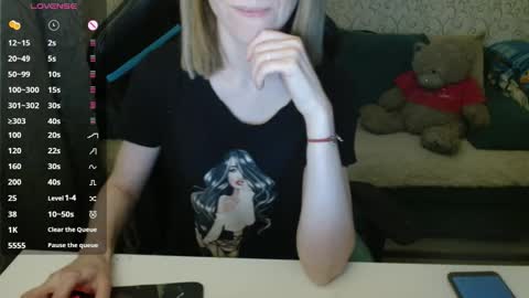 Snapshot of rebesaolset chatting on February 18, 2026, 3:52 pm RebesaOlset online show from February 18, 2026, 3:52 pm