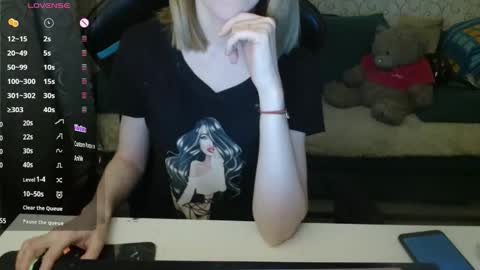 Snapshot of rebesaolset chatting on March 1, 2026, 4:42 pm RebesaOlset online show from March 1, 2026, 4:42 pm