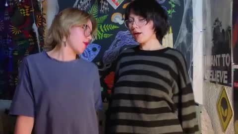 Lara online show from December 20, 2025, 11:01 pm