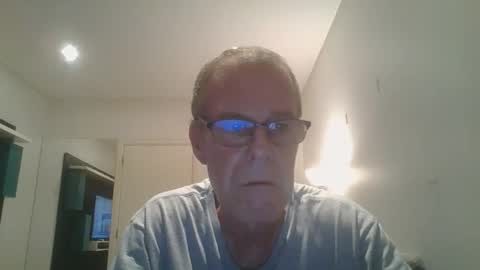 Rene online show from January 14, 2026, 10:36 pm