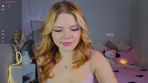 red__candy online show from September 23, 2025, 10:40 am