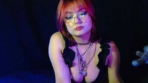 Snapshot of red_cherry2 chatting on April 19, 2026, 4:34 am red_cherry2 online show from April 19, 2026, 4:34 am