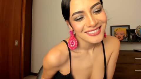 red_flower203 online show from March 10, 2025, 9:51 pm