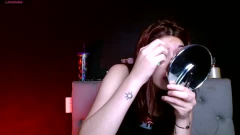 IG   OF red moonn online show from April 21, 2026, 5:58 am