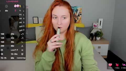 Lessy Fox online show from March 27, 2026, 4:40 pm