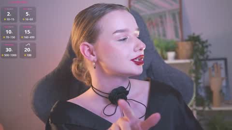 QUEEN OF EVIL online show from December 20, 2024, 1:36 am