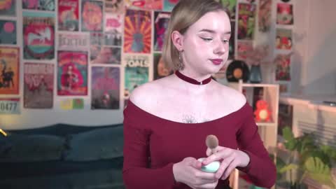 QUEEN OF EVIL online show from February 13, 2025, 5:22 pm