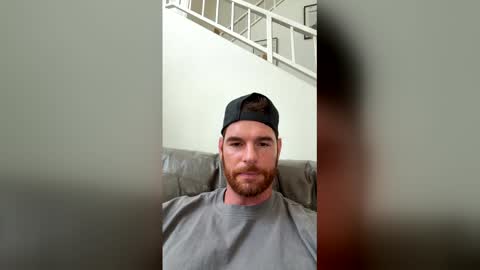 reddead7100 online show from April 20, 2026, 11:28 pm