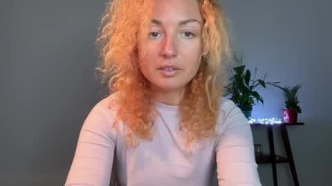 reddgirll online show from March 3, 2025, 7:17 pm