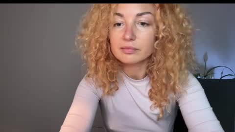 reddgirll online show from March 8, 2025, 5:54 pm