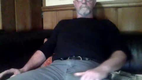 Snapshot of redfox60010 chatting on April 20, 2026, 10:33 pm redfox60010 online show from April 20, 2026, 10:33 pm