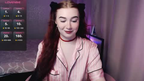 Lina online show from May 15, 2026, 10:11 am