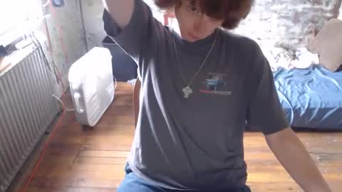 RedHead6Inch online show from September 17, 2025, 3:46 pm