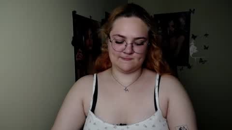 Snapshot of redhotqueen1 chatting on July 1, 2026, 12:07 pm Rina online show from July 1, 2026, 12:07 pm