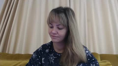 RedJessica online show from November 14, 2025, 5:17 am