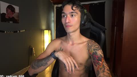 Snapshot of redrum_696 chatting on January 22, 2025, 6:10 pm Red online show from January 22, 2025, 6:10 pm