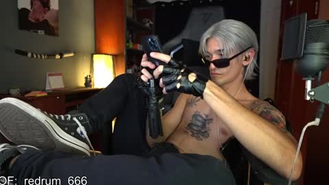 Snapshot of redrum_696 chatting on February 4, 2025, 9:52 pm Red online show from February 4, 2025, 9:52 pm